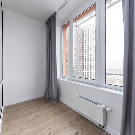 Luxury apartment near metro station Osokorky Kiev Esterno foto