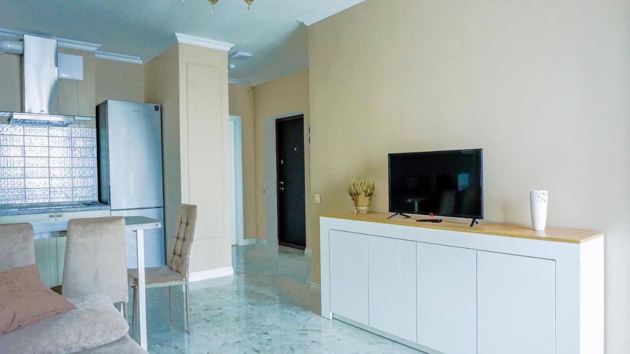 Luxury apartment near metro station Osokorky Kiev Esterno foto