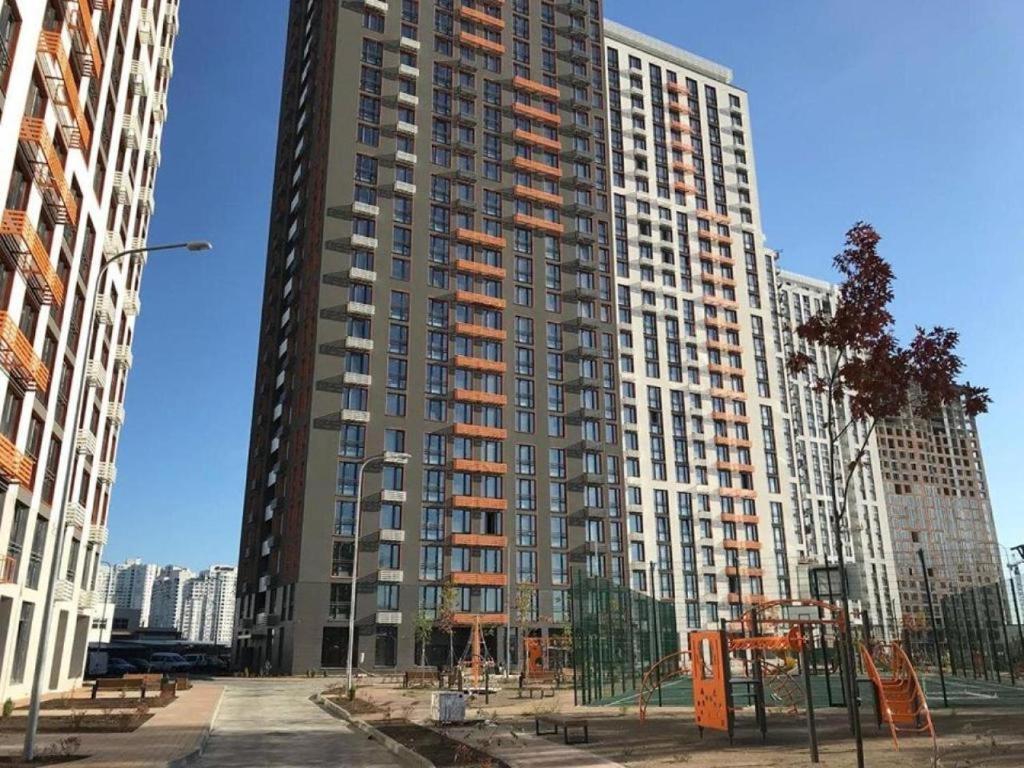 Luxury apartment near metro station Osokorky Kiev Esterno foto