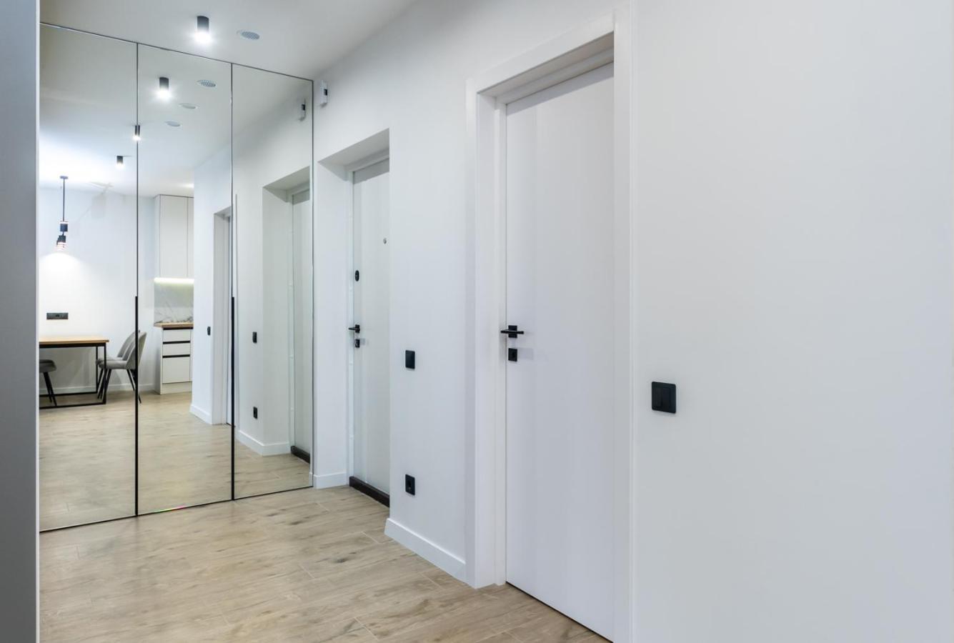 Luxury apartment near metro station Osokorky Kiev Esterno foto