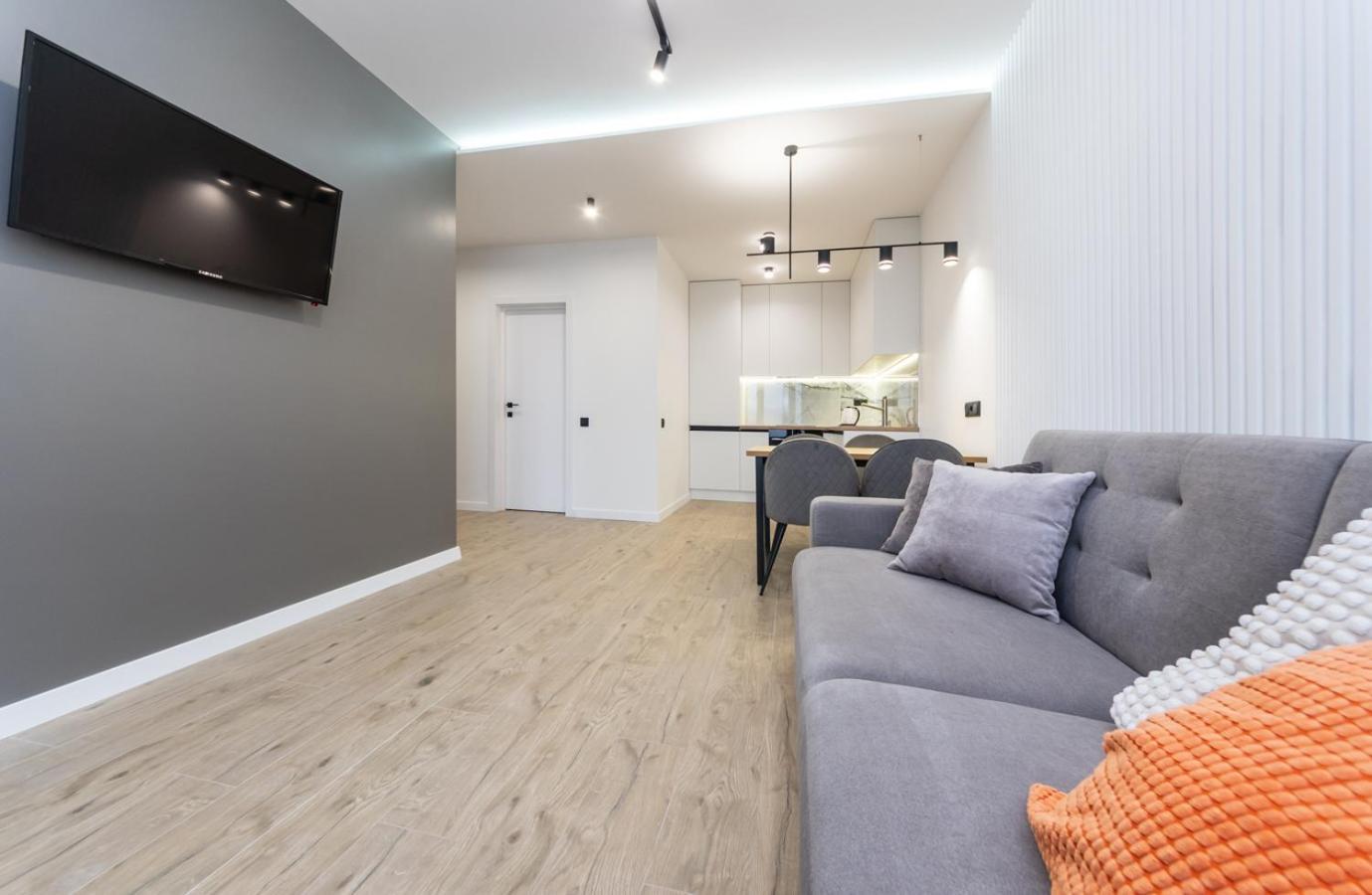 Luxury apartment near metro station Osokorky Kiev Esterno foto