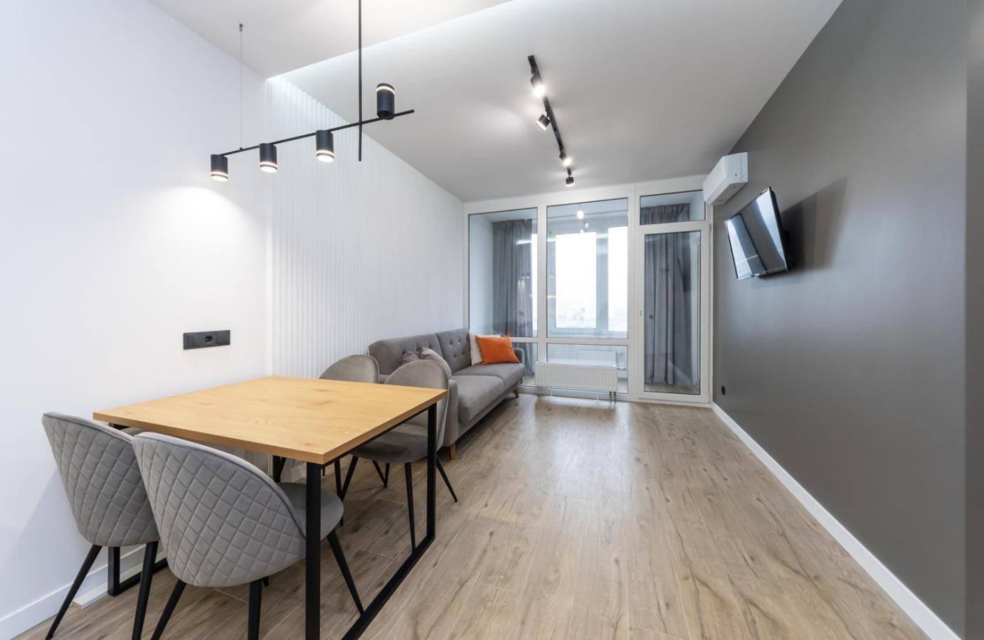 Luxury apartment near metro station Osokorky Kiev Esterno foto
